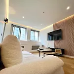 Nice Flat In West Paris, Near Seine
